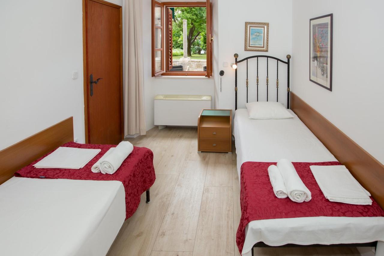 Villa Filipa ซัฟทัท ภายนอก รูปภาพ